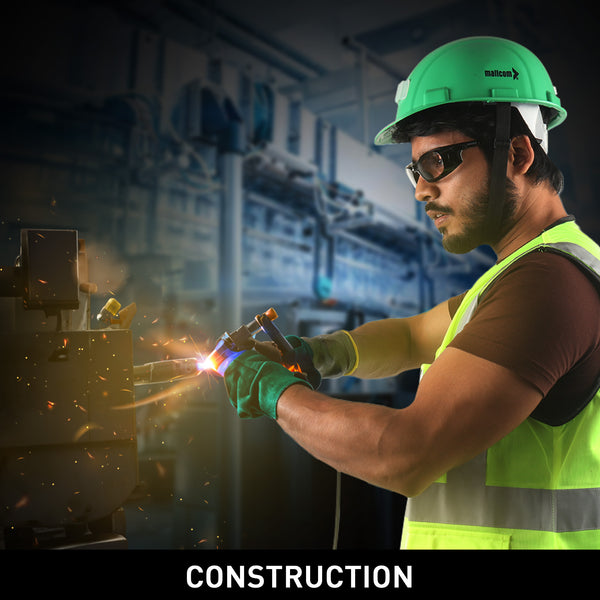 Mallcom Altair safety goggles for construction work and protection against dust.
