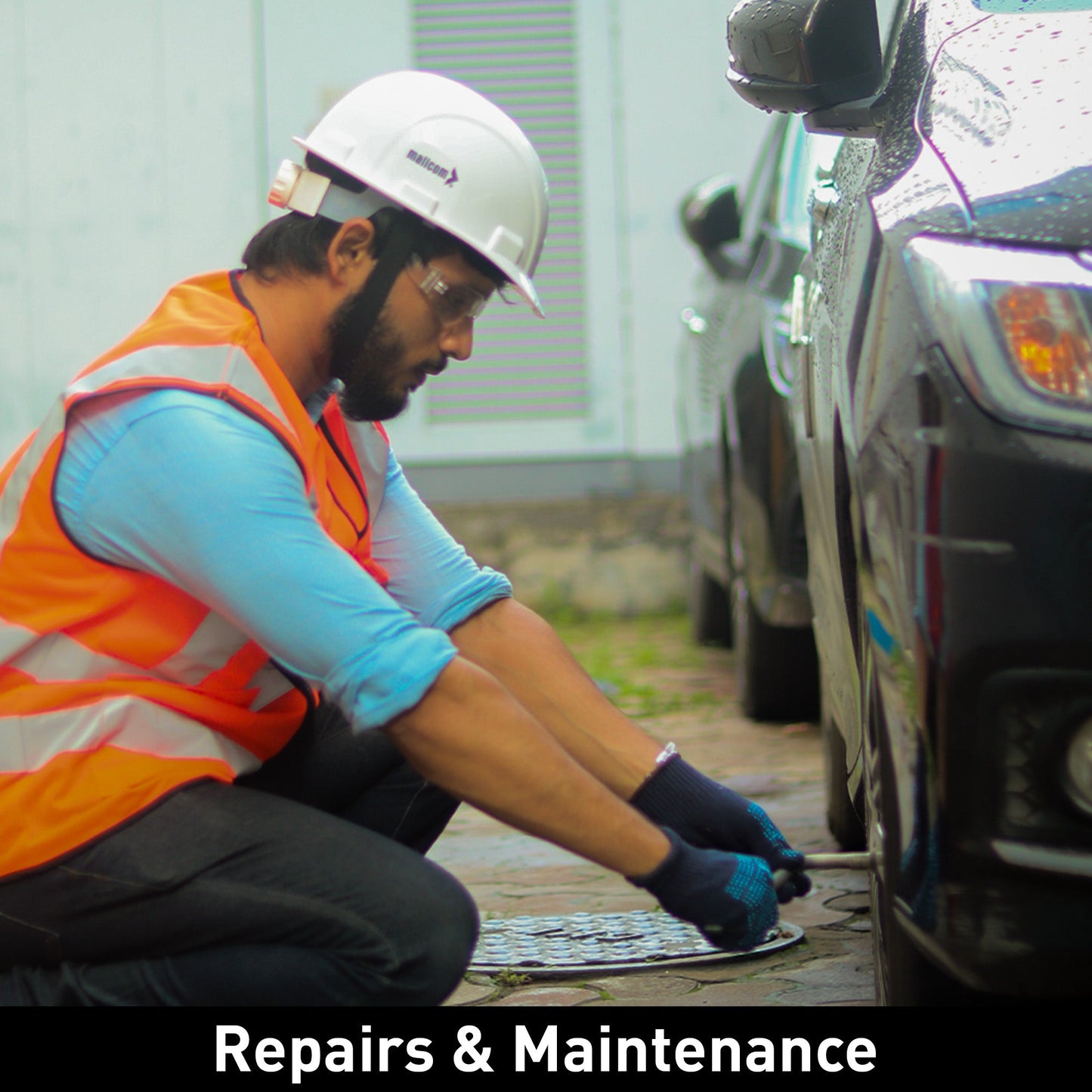 Jasper II white safety helmet suitable for repairs and maintenance tasks requiring reliable head protection.