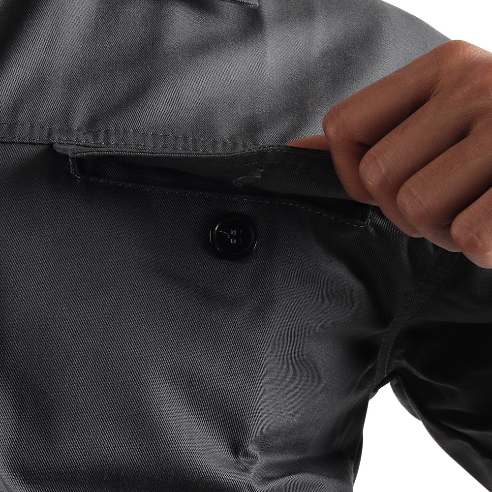 Chest pocket on the KOLDING workwear jacket for convenient storage of tools and work essentials.