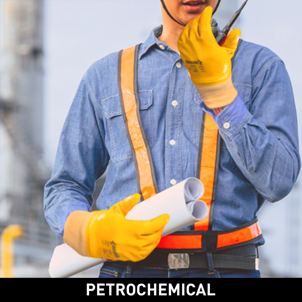 LPKY safety gloves used in petrochemical operations, providing oil resistance, enhanced grip, abrasion protection, and durable hand safety in demanding industrial environments.