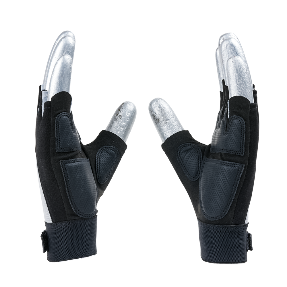 Angled view of MACH 31 safety gloves highlighting flexibility, grip performance, and durable construction.