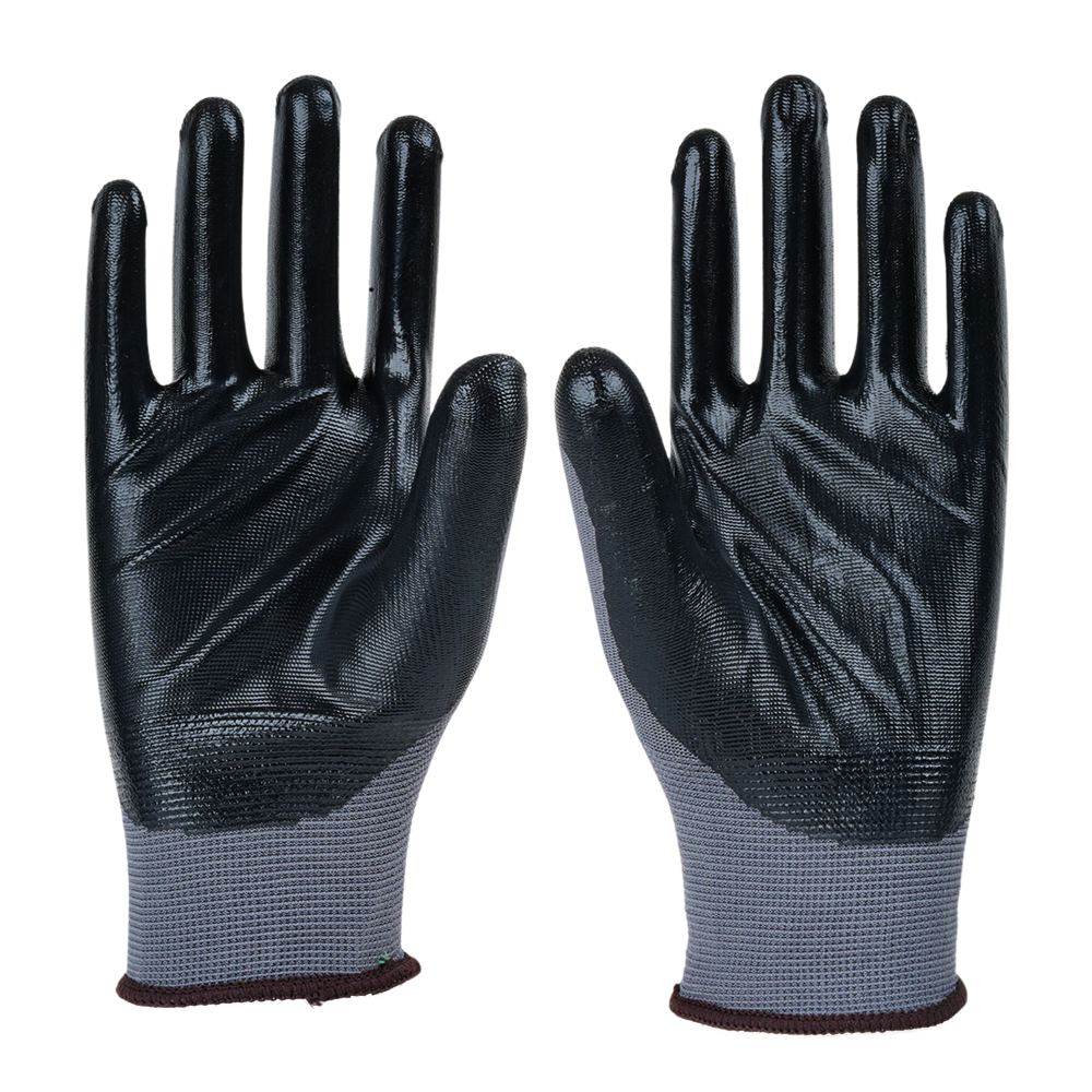 Front view of P35NBA safety gloves featuring a nitrile-coated palm for enhanced grip in dry and oily conditions.