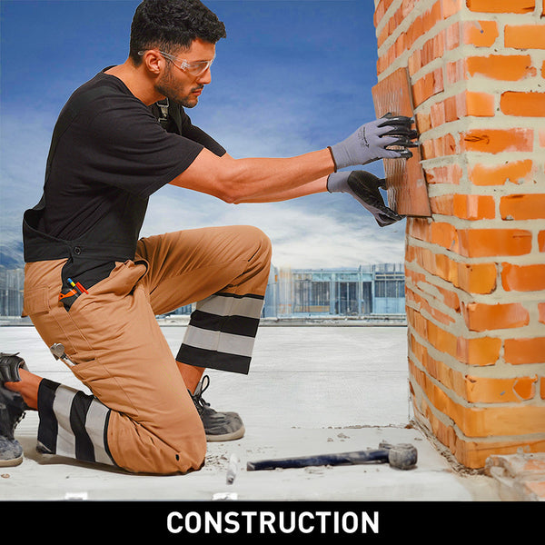 P35NBG safety gloves used in construction work, providing superior grip, abrasion resistance, flexibility, and reliable hand protection.
