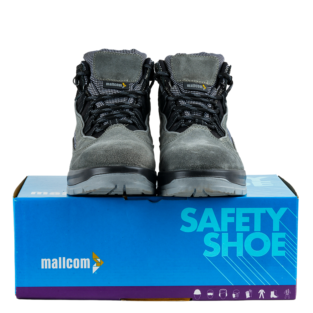 Product packaging box for Manxsuede safety shoes designed for industrial and workplace safety applications.