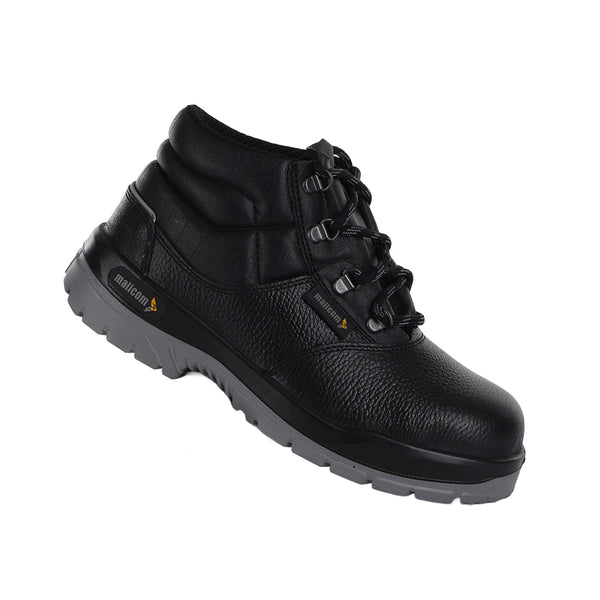 
Right-side view of Vivvera low ankle safety shoes with visible branding and side profile design.