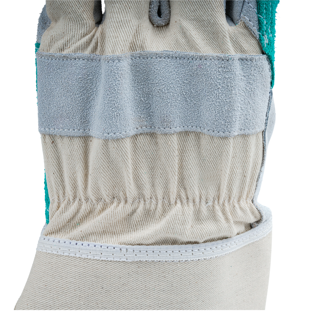 Rubberized cuff safety gloves ensuring secure fit and debris protection in industrial use